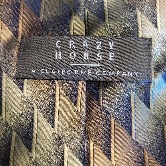 Crazy Horse ~ Geometric Necktie ~ New Condition - Picture 8 of 9